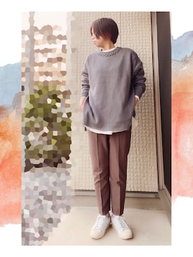 「select MOCA（セレクトモカ）の2020 A/W デザインステッチオーバーニット/ラウンドネックサイドスリットリブ袖オーバーサイズニット（ニット/セーター、ブルー系）」を使った、大月 梓さん（レディース・164cm）の秋コーディネート