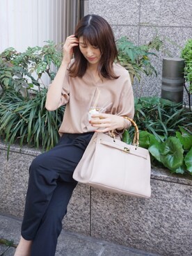 「アイテム（トップス、ベージュ系）」を使った、DONOBAN OFFICIALさん（レディース・165cm）の春コーディネート