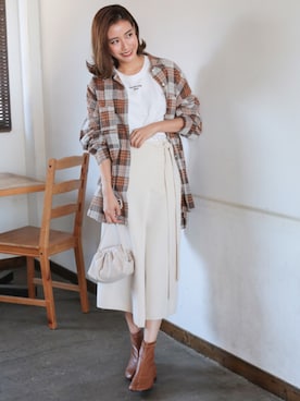 「DONOBAN（ドノバン）のアイテム（ショルダーバッグ）」を使った、DONOBAN OFFICIALさん（レディース・165cm）の秋コーディネート