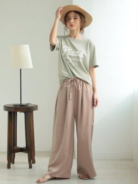 「アイテム（ビーチサンダル）」を使った、DONOBAN OFFICIALさん（レディース・165cm）の春コーディネート