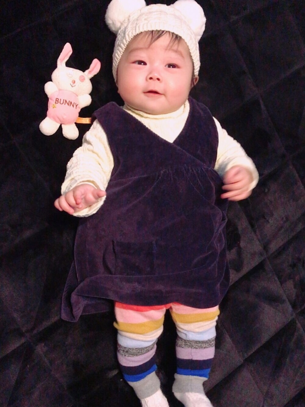 「ベビーコーデ、5ヶ月ベビー、女の子ベビー、GAPbaby、ニット帽」｜「UNIQLOのアイテム（ジャンパースカート、ブルー系）」を使った、eirenaさん（キッズ・80cm）の秋コーディネートの1枚目の写真