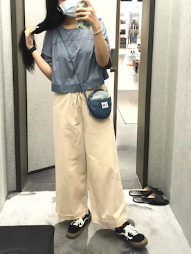 「通勤穿搭」｜「アイテム（チノパンツ）」を使った、SPさん（レディース・163cm）の秋コーディネート