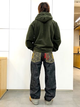 「RMCのアイテム（パンツ）」を使った、Ansonさん（メンズ・178cm）の冬コーディネート