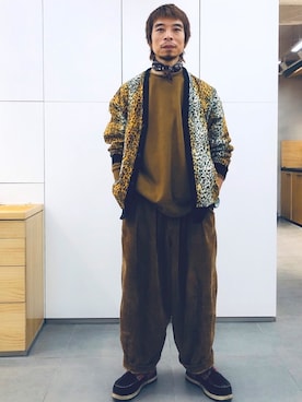 「アイテム（ノーカラージャケット、イエロー系）」を使った、Ansonさん（メンズ・178cm）の秋コーディネート