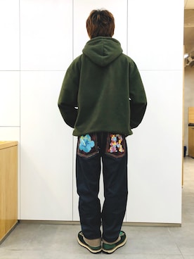 「RMCのアイテム（パンツ）」を使った、Ansonさん（メンズ・178cm）の冬コーディネート