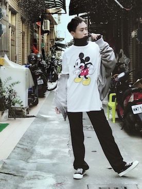 「PULL&BEAR（プルアンドベア）のアイテム（Tシャツ/カットソー）」を使った、blue_manさん（メンズ・168cm）の冬コーディネート