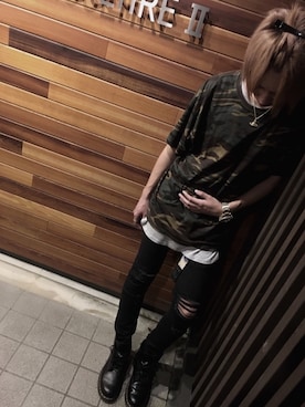「Y-3（ワイスリー）のアイテム（財布/小物）」を使った、高橋 大雅さん（メンズ・174cm）の秋コーディネート