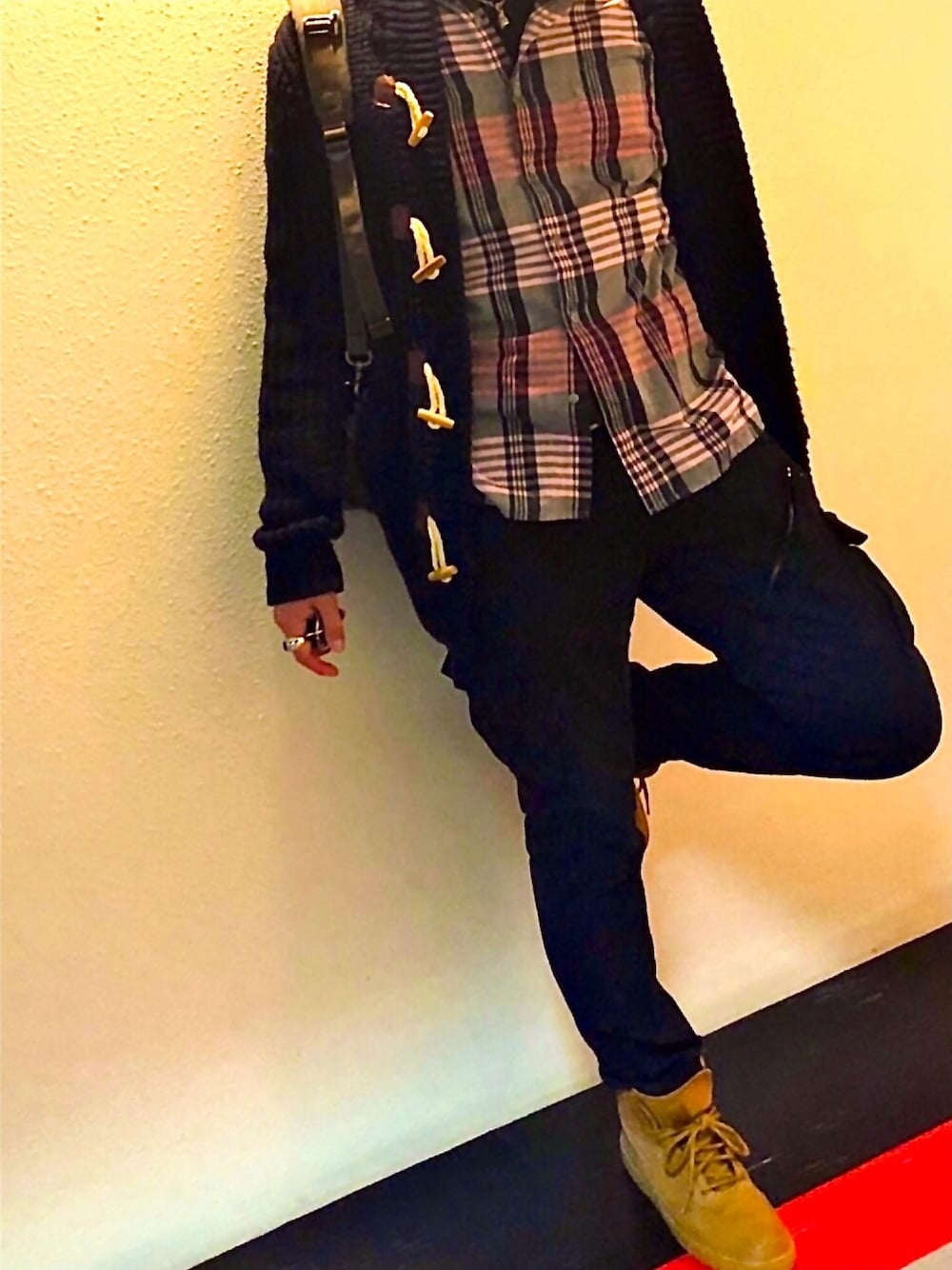 「チェック柄に恋してる、秋、カジュアル、古着MIX、チェックシャツ、Bershka、NIKE、AVIREX、ニットコート、おしゃれさんと繋がりたい」｜「YOUSEDのアイテム（シャツ/ブラウス、その他）」を使った、Kさん（メンズ・175cm）の秋コーディネートの1枚目の写真