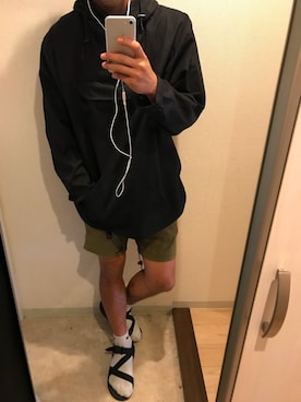 「アイテム（ポンチョ）」を使った、Takehiro Shinmyoさん（メンズ・180cm・20代）の春コーディネート