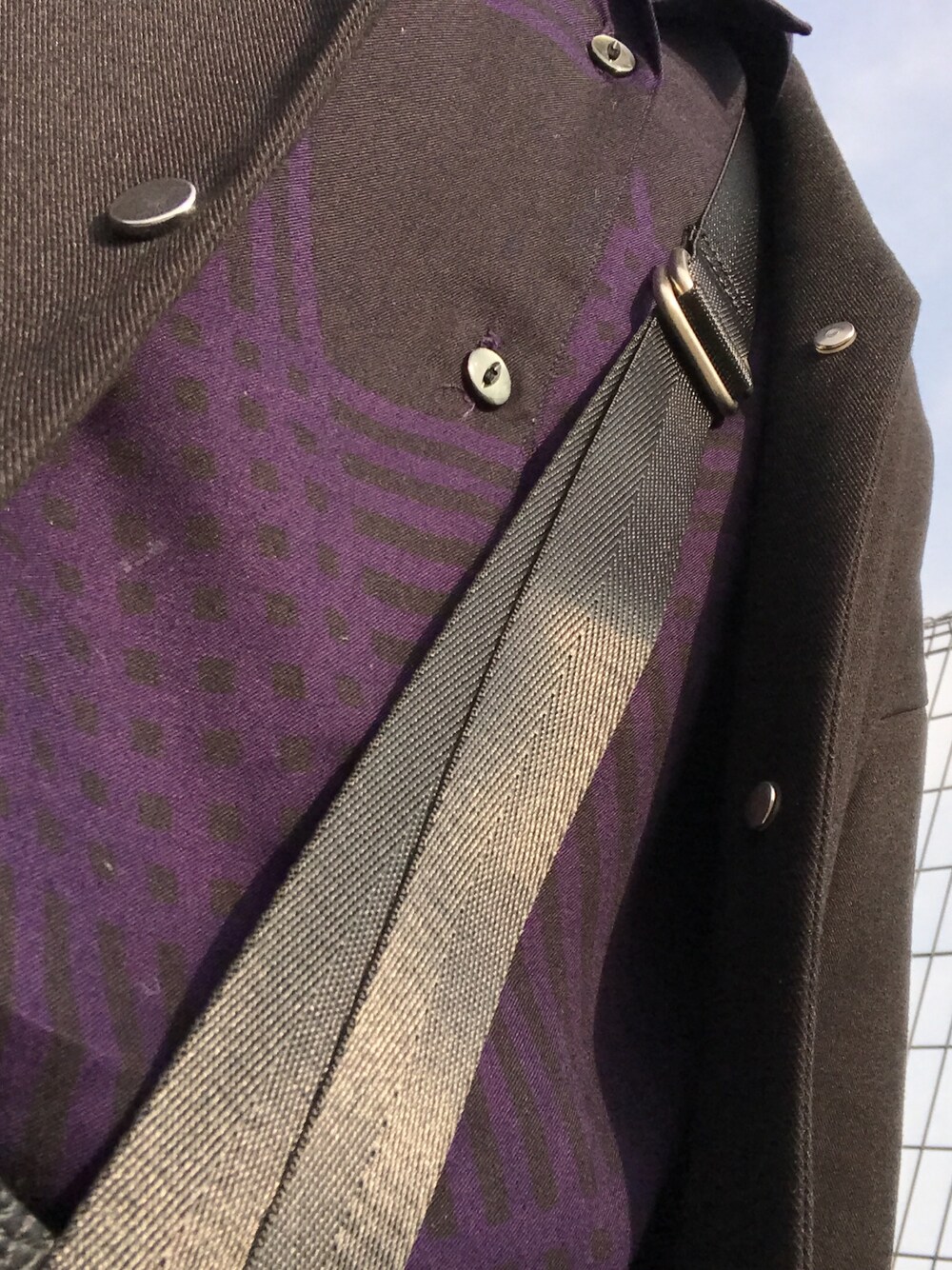 「春コーデ、スニーカーコーデ、STUDIOUS、STUDIOUS SELECT(STUDIOUS SELECT)、SHAREEF、グローバルワーク(GLOBAL WORK)、name.」｜「STUDIOUSの【STUDIOUS】MEN'S NON-NO掲載品番 ドレープツイルコーチジャケット（ブルゾン、ブラック系）」を使った、りゅーきさん（メンズ・170cm）の春コーディネートの1枚目の写真