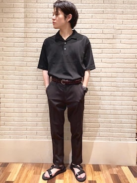 「green label relaxing（グリーンレーベルリラクシング）のLEATHER MESH PT 30 メッシュベルト（ベルト、ブラウン系）」を使った、八重樫 佑太さん（メンズ・163cm）の夏コーディネート