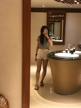 Hoi Man Leungさんのコーディネート