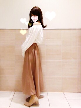 「RETRO GIRL（レトロガール）のアイテム（パンツ、ベージュ系）」を使った、はいさん（レディース・155cm）の春コーディネート