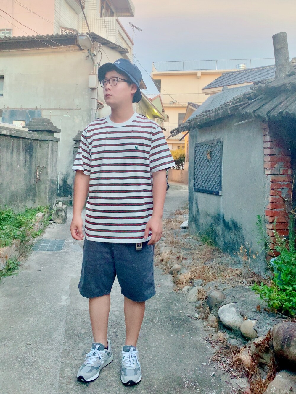 「STUSSYのStock Bucket Hat（ハット、ブラック系）」を使った、K i d d     さん（メンズ・172cm）の夏コーディネートの1枚目の写真