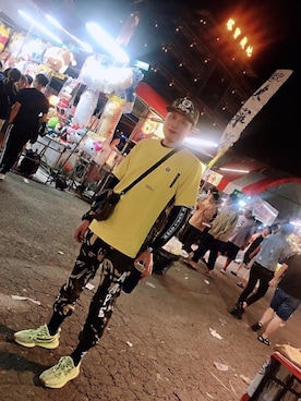 「AAPE BY A BATHING APE（エーエイプバイアベイシングエイプ）のアイテム（パンツ）」を使った、許翔さん（メンズ・178cm）の春コーディネート