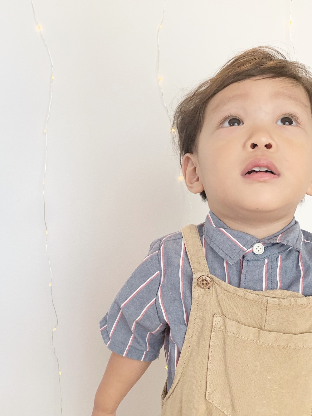「シンプルコーデ、キッズコーデ、男の子コーデ、秋のコーデ、カジュアル、プチプラ」｜「petit mainのアイテム（シャツ/ブラウス、その他）」を使った、KAIRI⋆⋆⋆さん（キッズ・80cm）の秋コーディネートの1枚目の写真