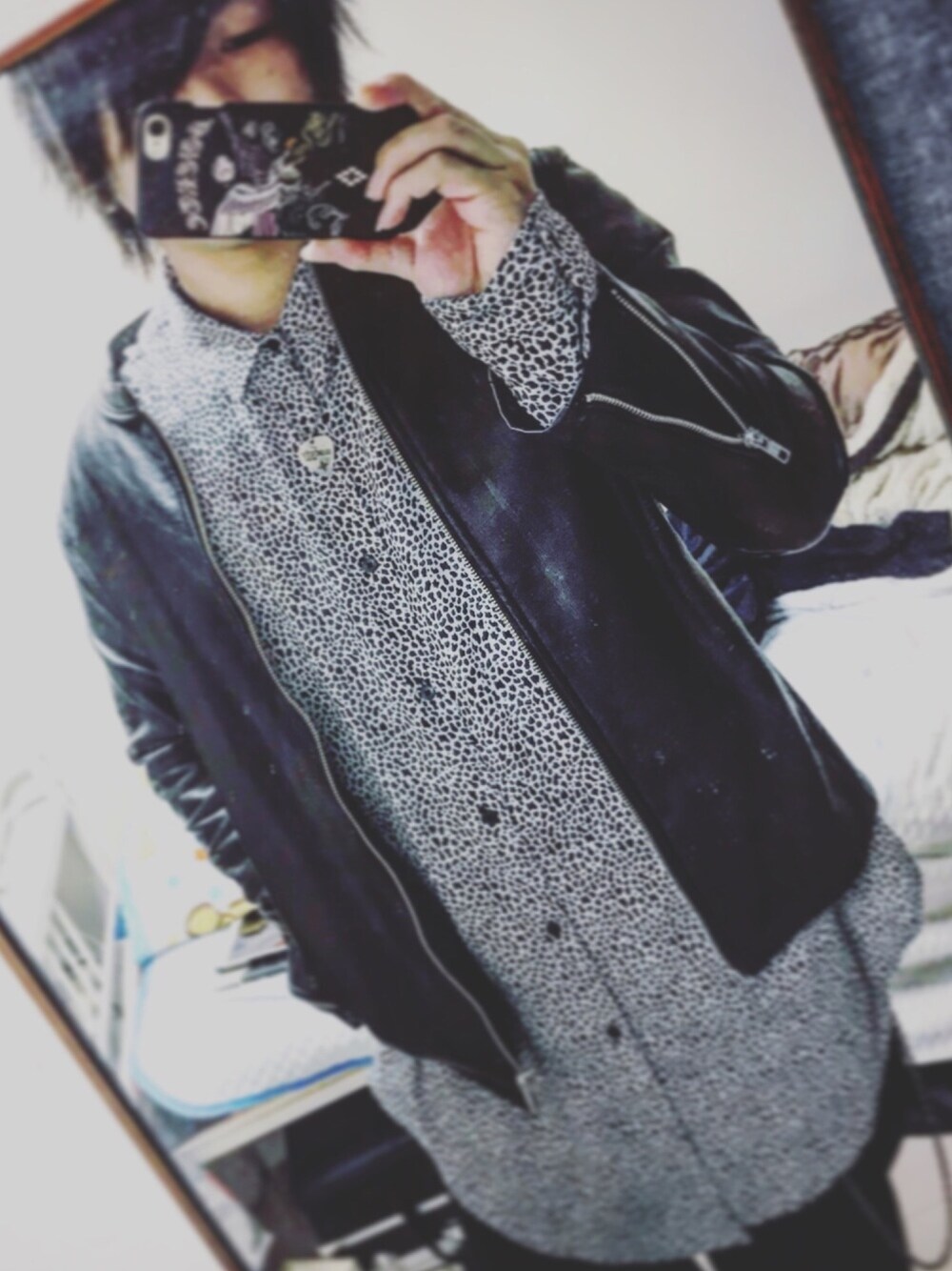 「winter、ZARA MAN、ZARA、mode、boy、だいがくせい」｜「ZARA MANのアイテム（シャツ/ブラウス、ホワイト系）」を使った、bayashi.さん（メンズ・170cm）の冬コーディネートの1枚目の写真