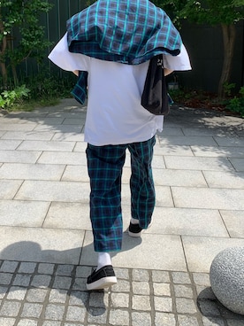 「ストリートカジュアル」｜「アイテム（スラックス）」を使った、yusaku yoshidaさん（メンズ・175cm）の夏コーディネート