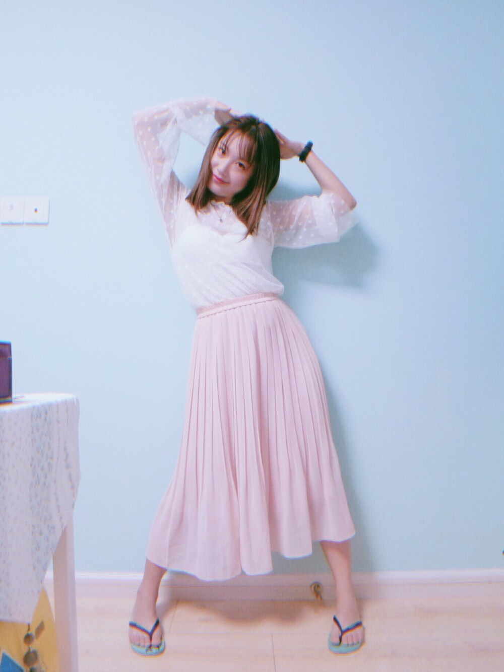 「w closetの★ONLINE限定★カップインレースキャミ（キャミソール、ホワイト系）」を使った、yumi小麦さん（レディース・160cm）の夏コーディネートの1枚目の写真