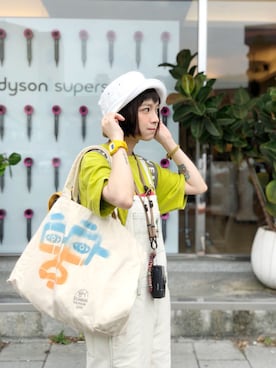 「STUSSY（ステューシー）のアイテム（オールインワン・サロペット）」を使った、Unina·ゆりなさん（レディース・153cm）の夏コーディネート