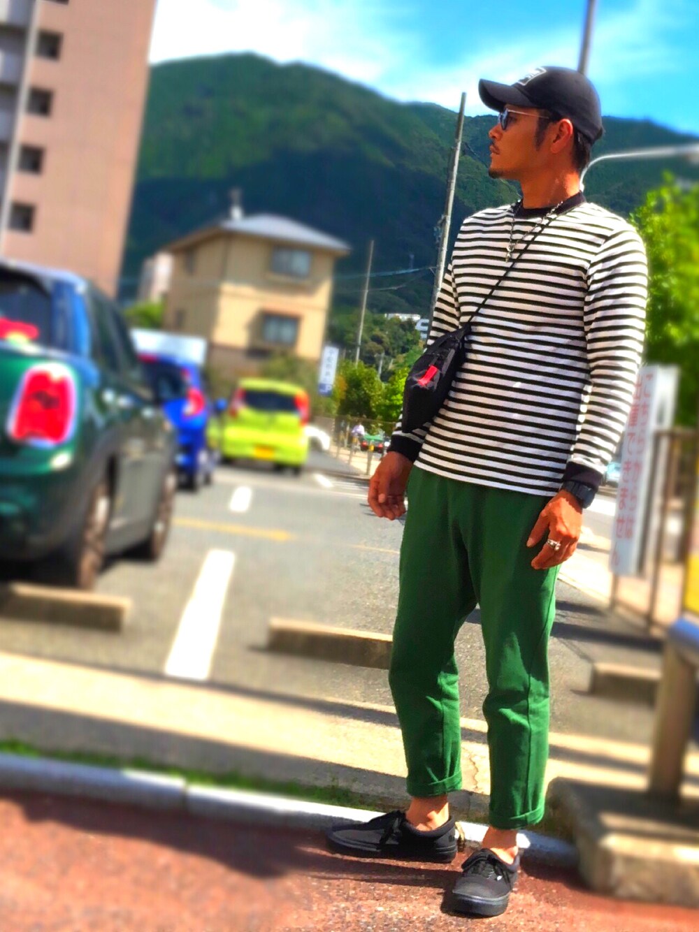 「シンプル、大人カジュアル、秋のコーデ、ボーダー、カーキ、キャップ、VANS、カジュアル、秋服準備はじめました、スニーカー」｜「PUBLCHLDのアイテム（Tシャツ/カットソー、ブルー系）」を使った、takashi さん（メンズ・168cm）の秋コーディネートの1枚目の写真