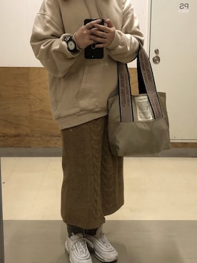 「H&M（エイチ・アンド・エム）のアイテム（パーカー）」を使った、えーりあんさん（レディース・162cm）の冬コーディネート