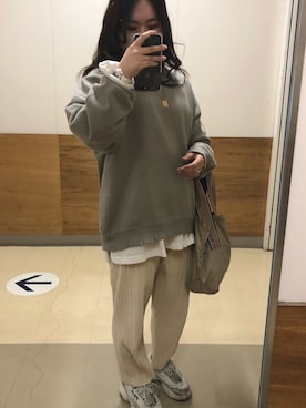 「w closet」｜「アイテム（スウェット）」を使った、えーりあんさん（レディース・164cm）の秋コーディネート