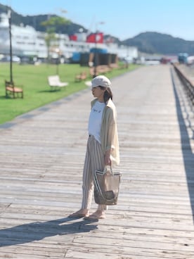 「アイテム（ビーチサンダル、ゴールド系）」を使った、S *•.●❃さん（レディース・166cm）の夏コーディネート