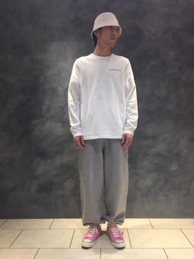 「MONKEY TIME（モンキータイム）のアイテム（スウェットパンツ）」を使った、清水大紋さん（メンズ・175cm）の春コーディネート