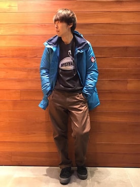 「HYSTERIC GLAMOUR（ヒステリックグラマー）のアイテム（マウンテンパーカー）」を使った、けんたさん（メンズ・174cm）の冬コーディネート