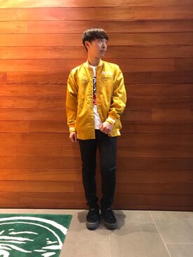 「黒スキニー」｜「アイテム（スタジャン）」を使った、けんたさん（メンズ・174cm）の冬コーディネート