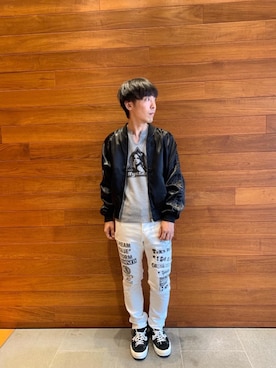 「ラフ」｜「アイテム（スカジャン）」を使った、けんたさん（メンズ・174cm）の秋コーディネート