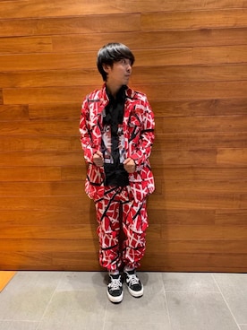 「アイテム（ミリタリージャケット、レッド系）」を使った、けんたさん（メンズ・174cm）の秋コーディネート