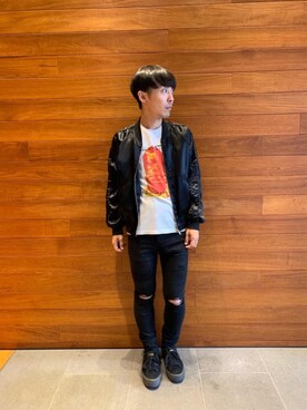 「ラフ」｜「アイテム（スカジャン）」を使った、けんたさん（メンズ・174cm）の秋コーディネート