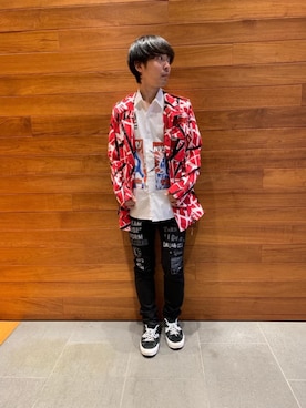 「アイテム（ミリタリージャケット、レッド系）」を使った、けんたさん（メンズ・174cm）の秋コーディネート