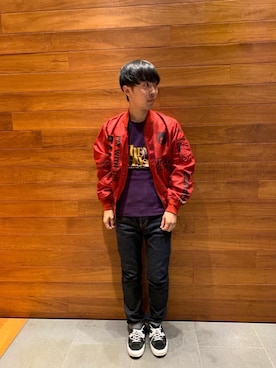 「アイテム（ミリタリージャケット、レッド系）」を使った、けんたさん（メンズ・174cm）の秋コーディネート