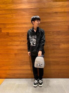 「アイテム（バックパック/リュック、シルバー系）」を使った、けんたさん（メンズ・174cm）の秋コーディネート