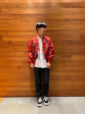 「アイテム（ミリタリージャケット、レッド系）」を使った、けんたさん（メンズ・174cm）の秋コーディネート