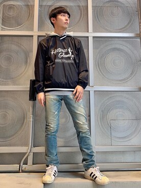 「でにむ」｜「アイテム（その他トップス）」を使った、けんたさん（メンズ・174cm）の春コーディネート