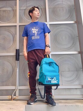 「アイテム（スウェットパンツ、ブラウン系）」を使った、けんたさん（メンズ・174cm）の春コーディネート