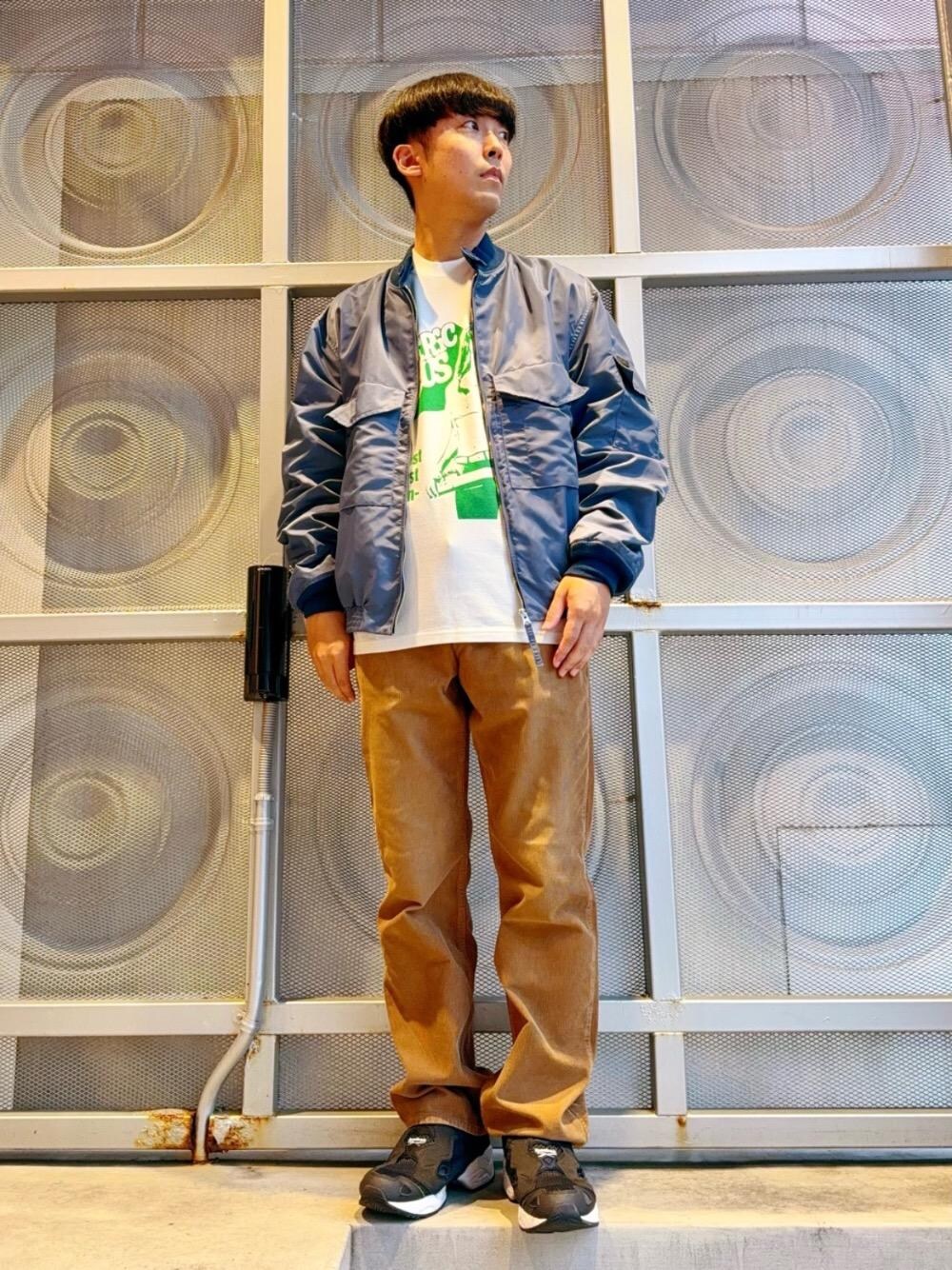 「ジャケット、冬コーデ、ライトアウター、ヒステリックグラマー、hysteric glamour、らふこーで、あめかじ、秋こーで、ストリート⁈」｜「HYSTERIC GLAMOURのブーツカットコーデュロイパンツ（その他パンツ、ブラウン系）」を使った、けんたさん（メンズ・174cm）の秋コーディネートの1枚目の写真
