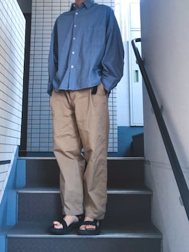 「coen（コーエン）のクールマックス(R)オールシーズンワンタックワイドバギーパンツ(UTILITY LINE)（チノパンツ、ベージュ系）」を使った、rikuさん（メンズ・170cm）の夏コーディネート