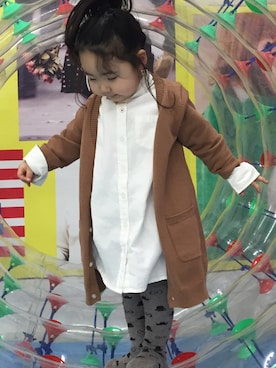 「アイテム（シャツワンピース）」を使った、Aiko さん（キッズ・90cm）の春コーディネート