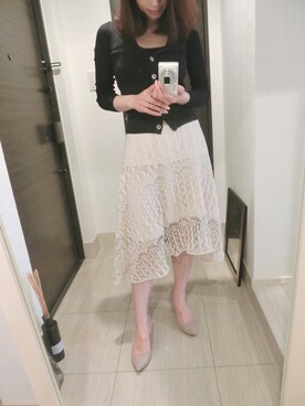 「ELIN（エリン）のアイテム（スカート）」を使った、上野 仁美さん（レディース・161cm）の春コーディネート