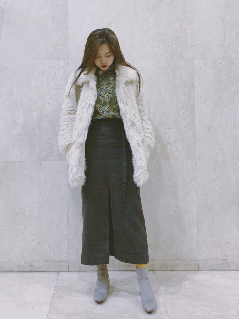 「ourhourのアイテム（シャツ/ブラウス、その他）」を使った、Jiang77さん（レディース・161cm）の冬コーディネートの1枚目の写真