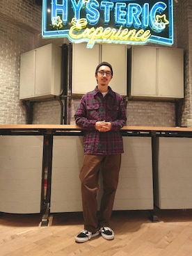 「HYSTERIC GLAMOUR（ヒステリックグラマー）のREVOLUTION SOUNDS刺繍 CPOシャツ（シャツ/ブラウス）」を使った、HOSHIさん（メンズ・170cm）の秋コーディネート