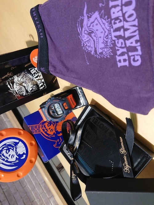 Hoshi Hysteric Glamourラゾーナ川崎プラザ店 Hysteric Glamourの財布を使ったコーディネート Wear