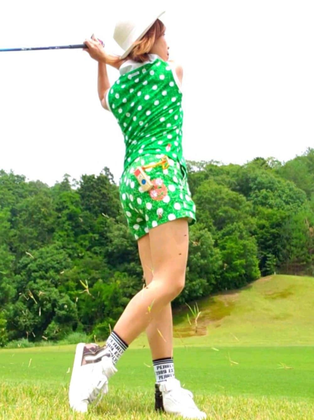 「GOLF、ゴルフウェア、ゴルフ、ゴルフコーデ、ゴルフ女子、パーリーゲイツ、PEARLYGATES」｜「PEARLY GATESのアイテム（ポロシャツ、グリーン系）」を使った、toccoさん（レディース・156cm）の夏コーディネートの1枚目の写真