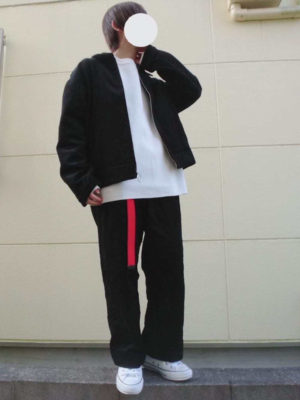 ニット/セーターを使った「コーデュロイセットアップ」の人気