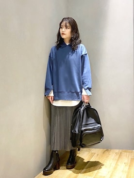 「ジーナシス」｜「アイテム（パーカー）」を使った、マキ（JEANASiS）さん（レディース・165cm）の秋コーディネート
